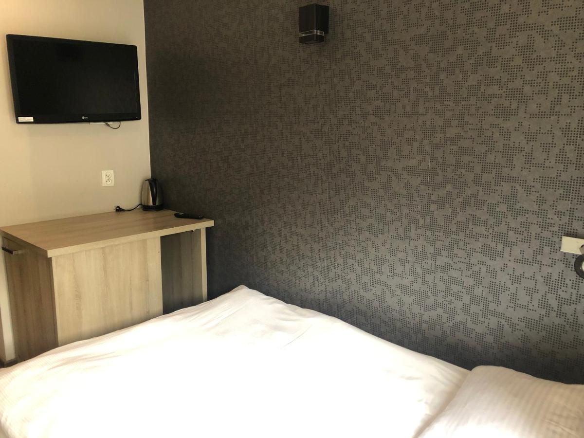 Hostel Promenada Жешув Экстерьер фото